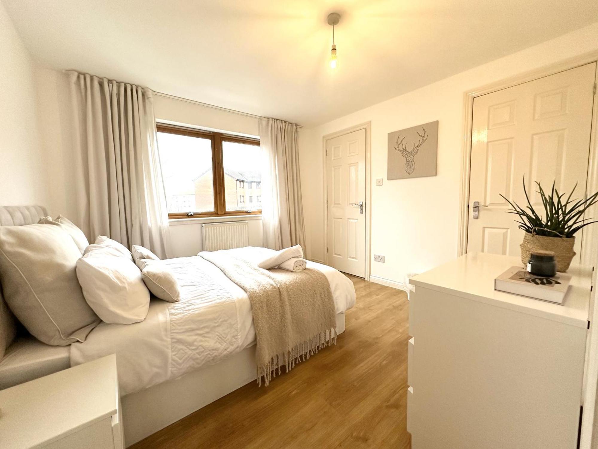 Private Room With En-Suite And Parking In Shared Flat Glasgow Buitenkant foto